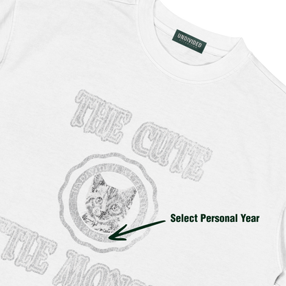 "THE CUTE LITTLE MONSTER #02" WHITE / OVERSIZED FIT
